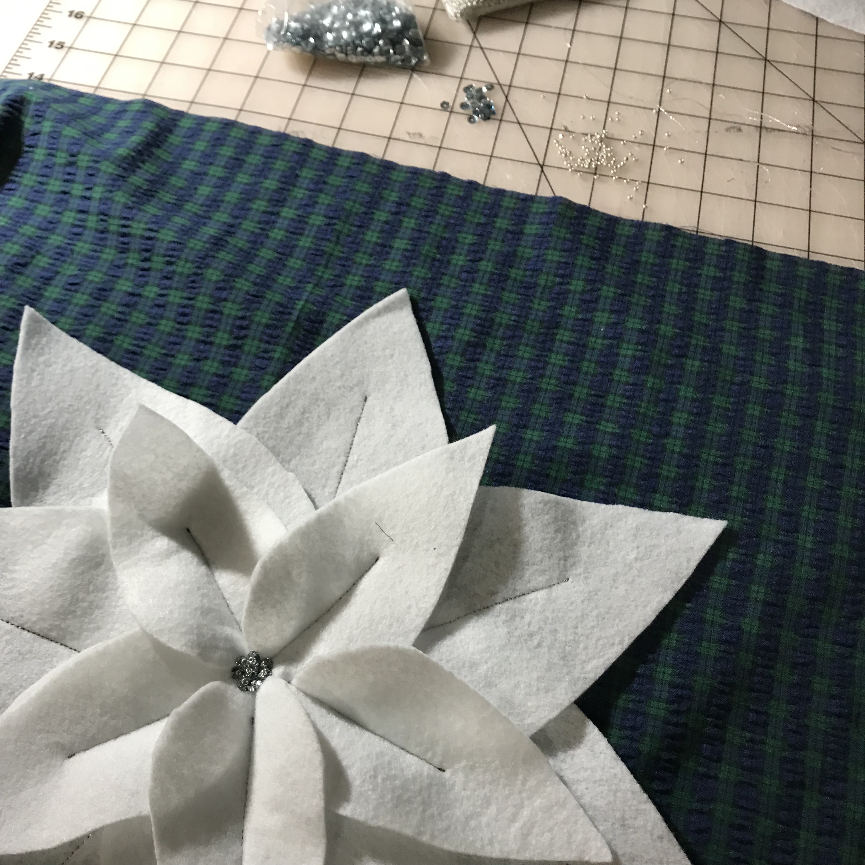 Quick Make Poinsettia Pillow